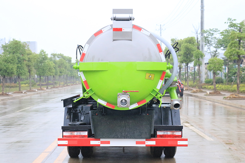 國(guó)六小福瑞卡 5方 吸污車(chē)