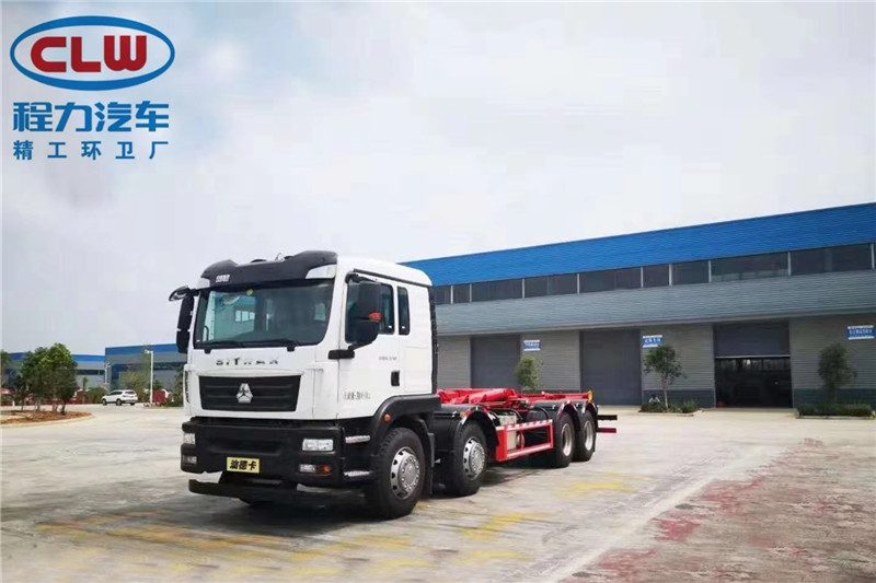 國六重汽前四后八30噸勾臂垃圾車