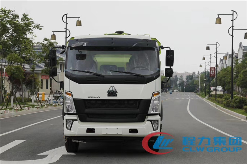 國(guó)六重汽豪沃16噸（9水/7塵）洗掃車
