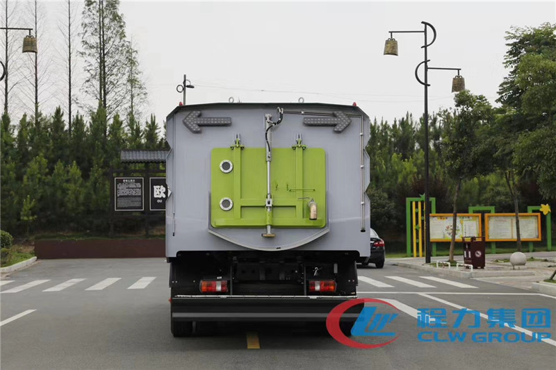 國(guó)六重汽豪沃16噸（9水/7塵）洗掃車