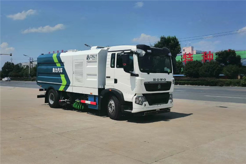 國(guó)六重汽T5G 16噸（9水/7塵）洗掃車