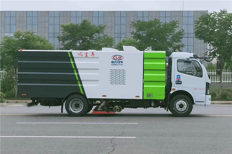 國(guó)六大多利卡8噸（1.5水/6塵）吸塵車