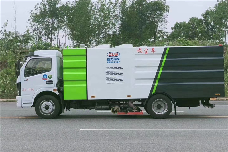 國(guó)六大多利卡8噸（1.5水/6塵）吸塵車