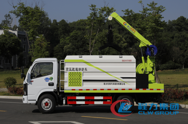 東風(fēng)高壓清淤車(chē)