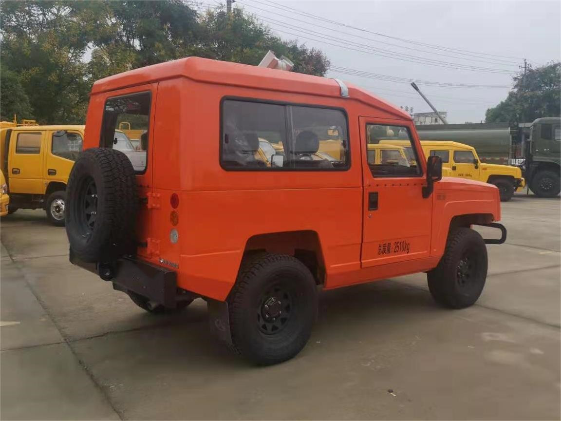 勇士森林防火指揮車(chē)