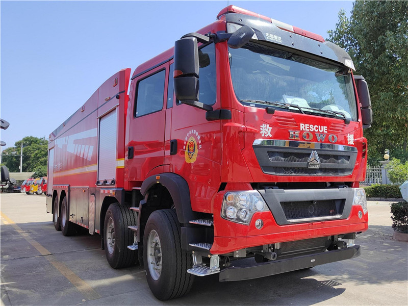 豪沃雙排18噸泡沫消防車(chē)