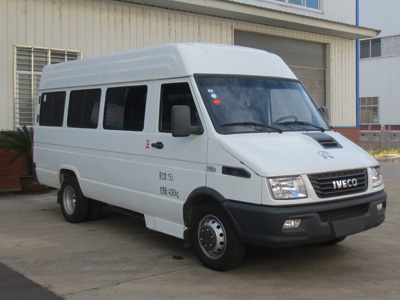 依維柯運兵車