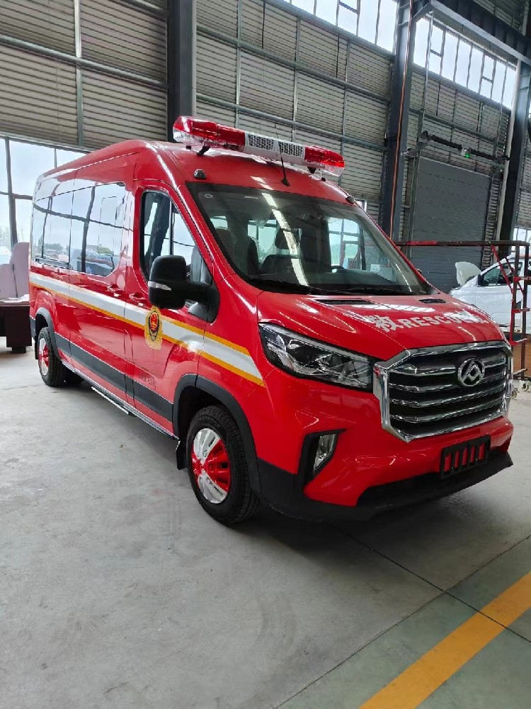 大通運兵車14人