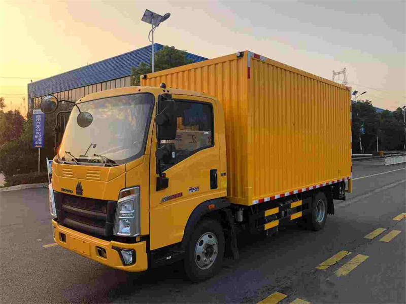 重汽豪沃檢修車(chē)