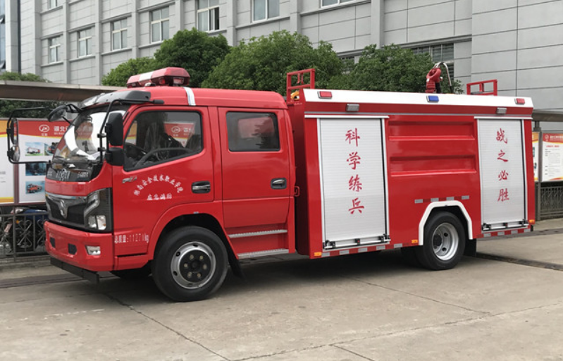 東風(fēng)多利卡5噸水罐泡沫消防車操作注意事項(xiàng)，及使用流程！
